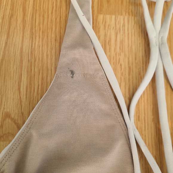 Lululemon Bra size 4 - Picture 6 of 8